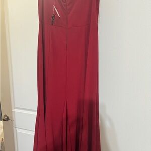 Elegant Red Sleeveless Dress